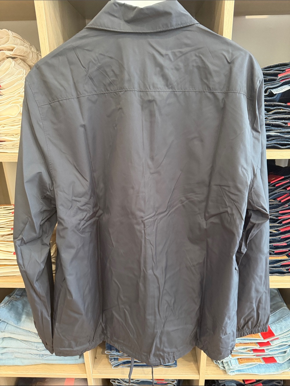 ASICS Men's coaches Jacket - Picture 8 of 10